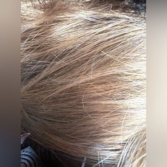 Stylish Short Brown Wig - Picture 4 of 6